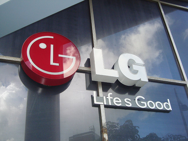 LG